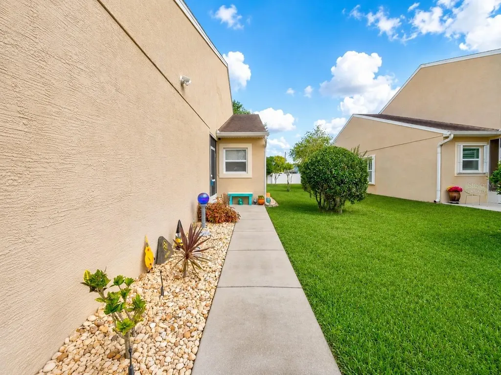 2213 Hawks Cove Circle New Smyrna Beach FL 32168
