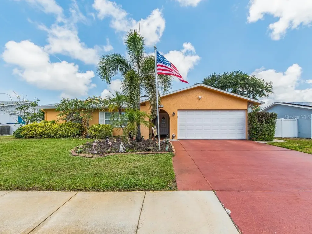 12435 Monarch Circle Seminole FL 33772