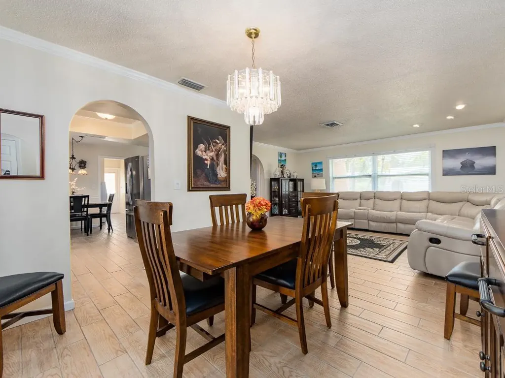12435 Monarch Circle Seminole FL 33772