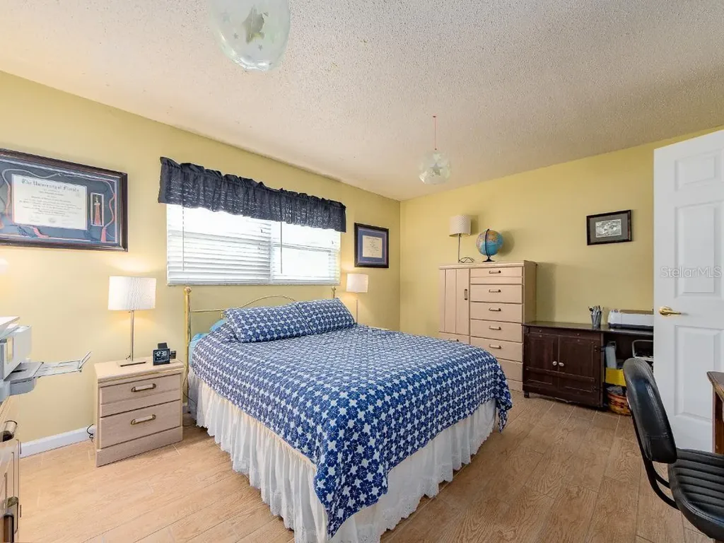 12435 Monarch Circle Seminole FL 33772