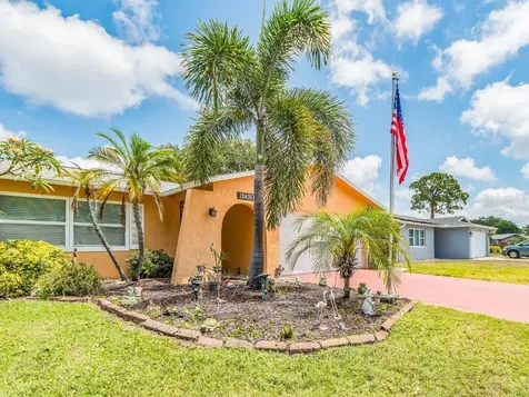 12435 Monarch Circle Seminole FL 33772