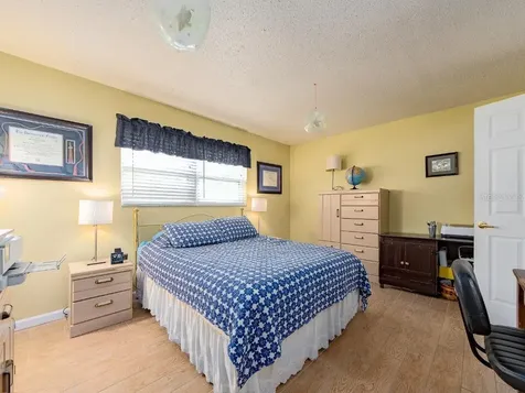 12435 Monarch Circle Seminole FL 33772