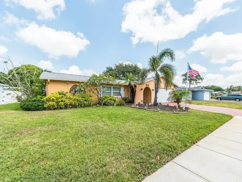 12435 Monarch Circle Seminole FL 33772
