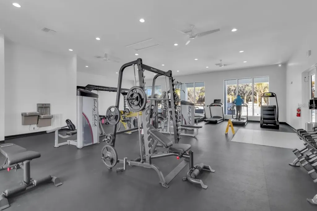 1513 Cumberland Avenue Davenport FL 33837