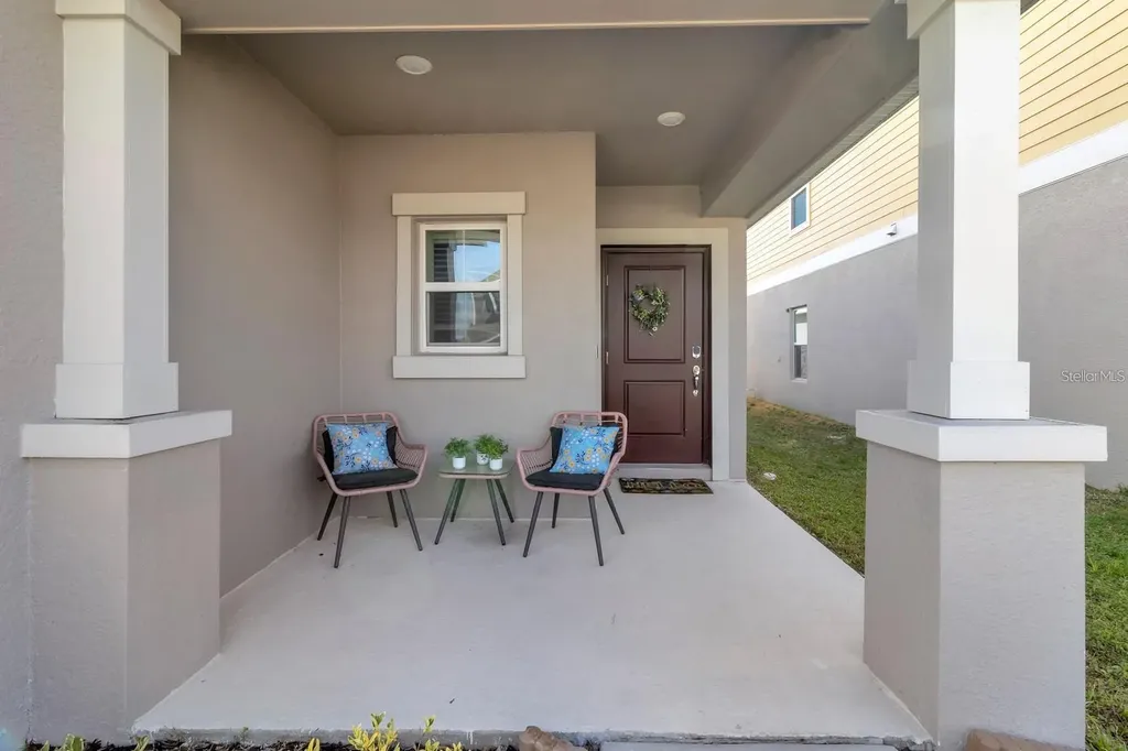 1513 Cumberland Avenue Davenport FL 33837