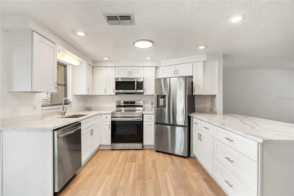 13912 Darlene Avenue Hudson FL 34667