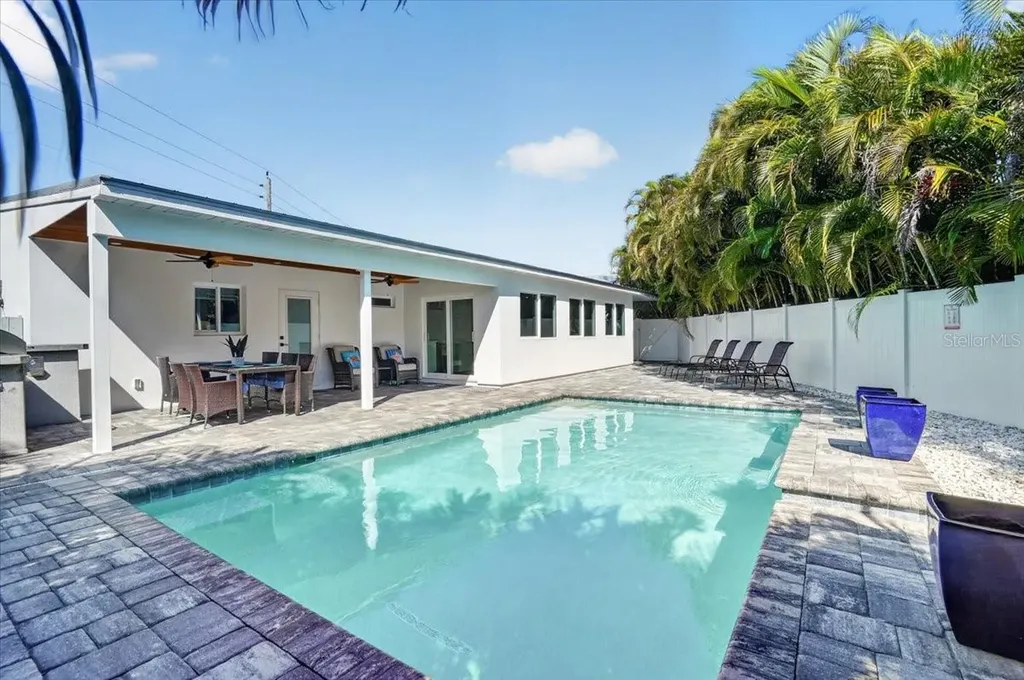 2201 Webber Street Sarasota FL 34239
