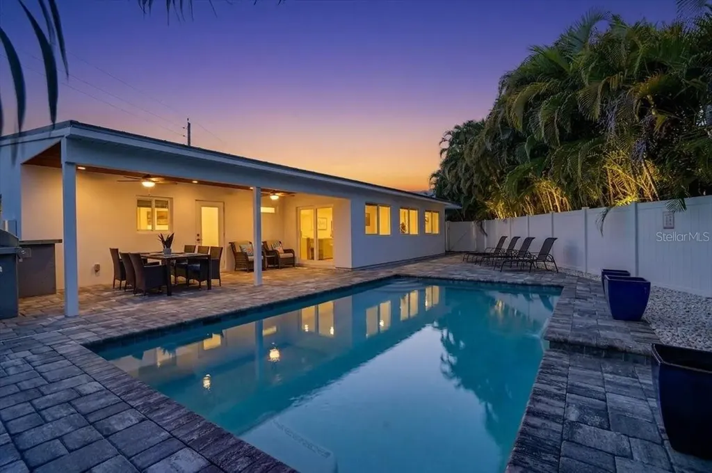 2201 Webber Street Sarasota FL 34239