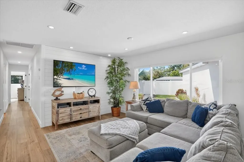 2201 Webber Street Sarasota FL 34239