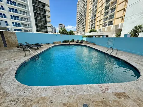 9 Gardenia Street Carolina PR 00979