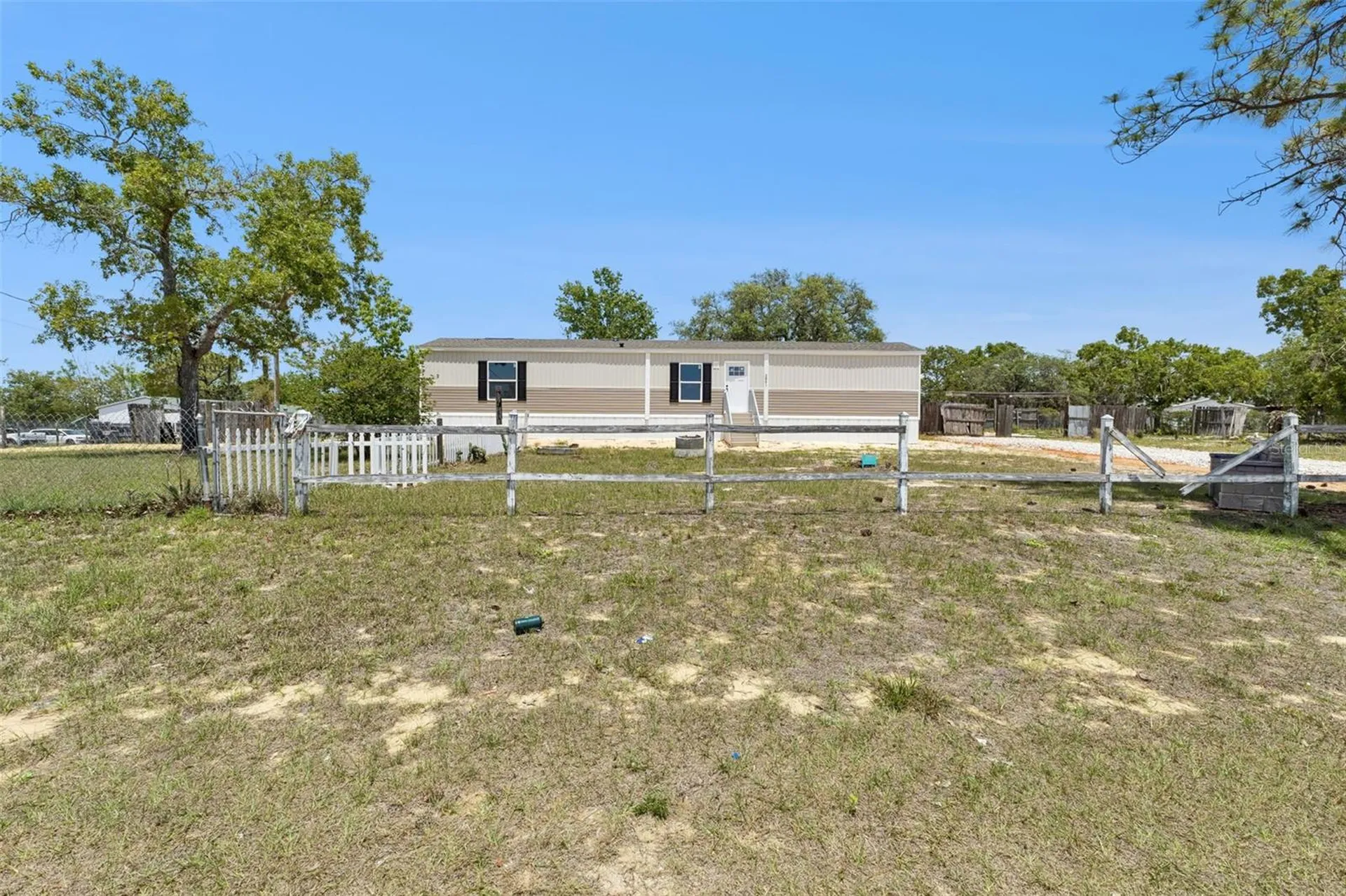 2861 Fast Trot Trail Lake Wales FL 33898