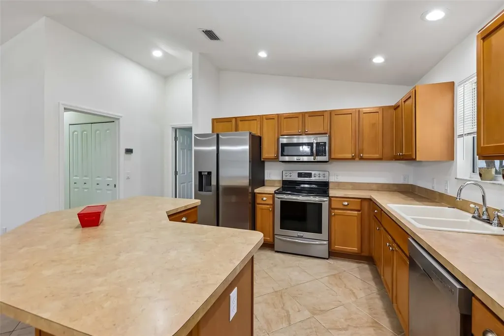 1000 Kenova Avenue The Villages FL 32162