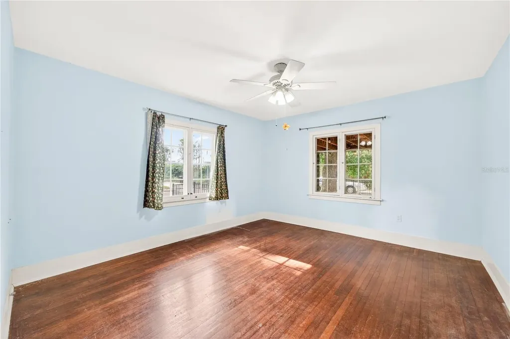 1216 Golden Lane Orlando FL 32804