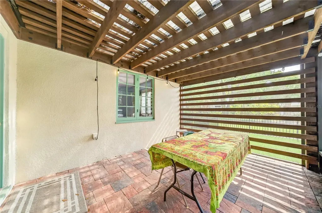 1216 Golden Lane Orlando FL 32804