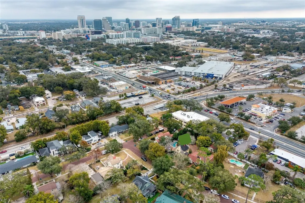 1216 Golden Lane Orlando FL 32804