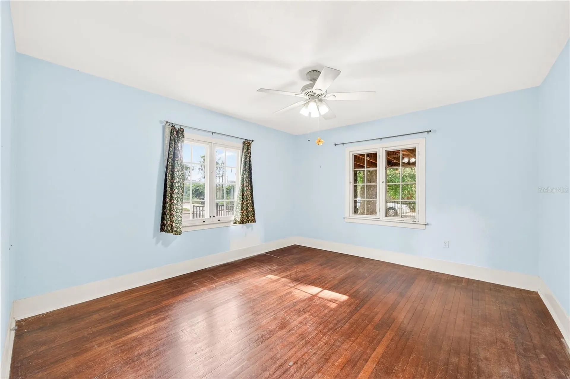 1216 Golden Lane Orlando FL 32804