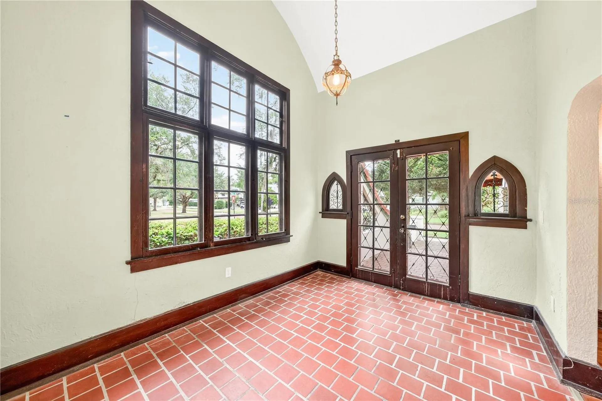 1216 Golden Lane Orlando FL 32804
