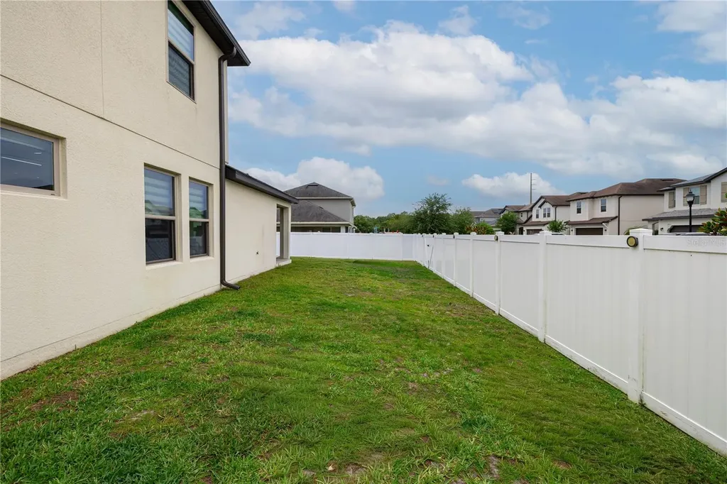 2824 Noble Crow Drive Kissimmee FL 34744