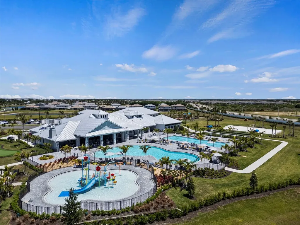 5514 Tidal Breeze Cove Bradenton FL 34211