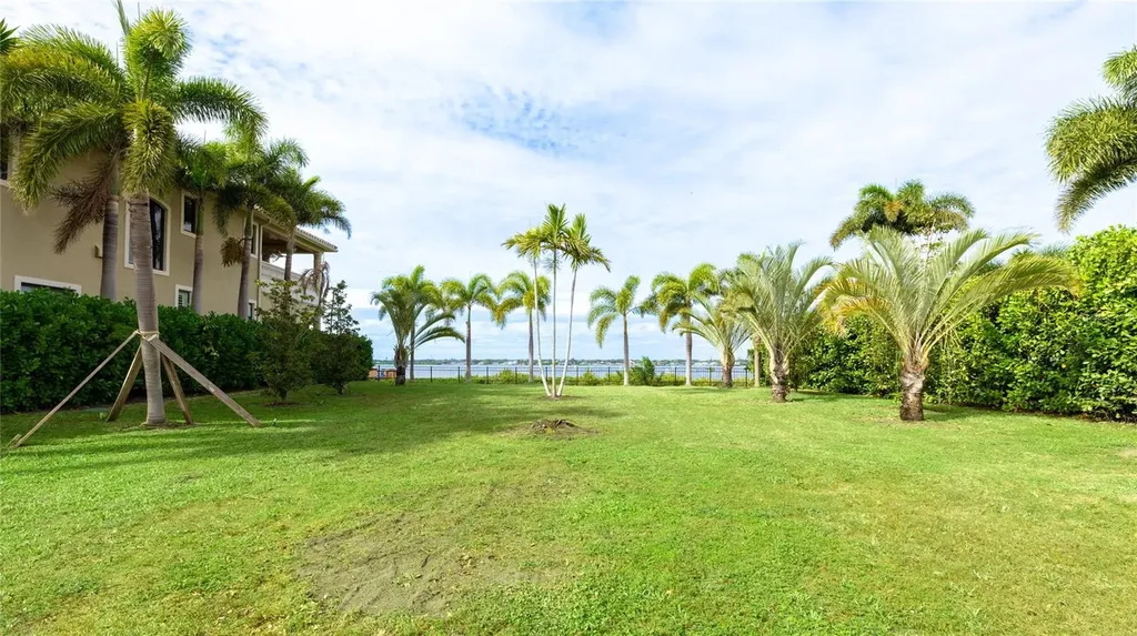 4223 Hawk Island Drive Bradenton FL 34208