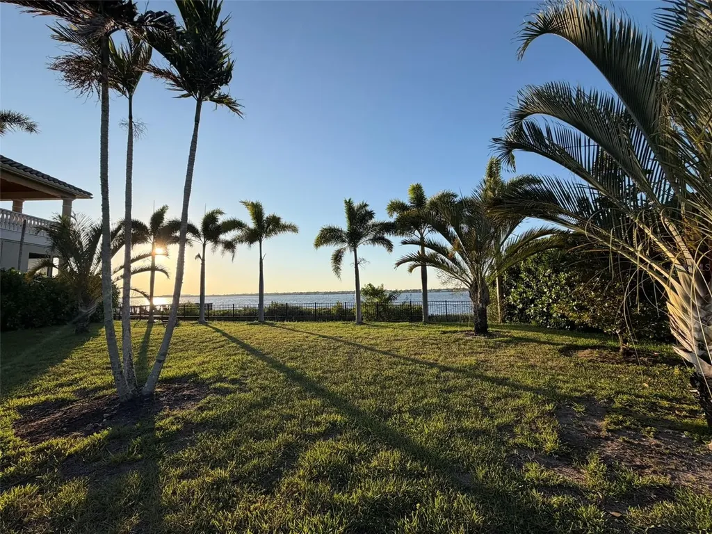 4223 Hawk Island Drive Bradenton FL 34208