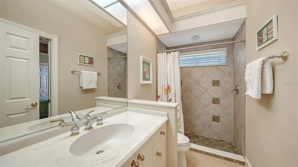 7507 Abbey Glen Bradenton FL 34202