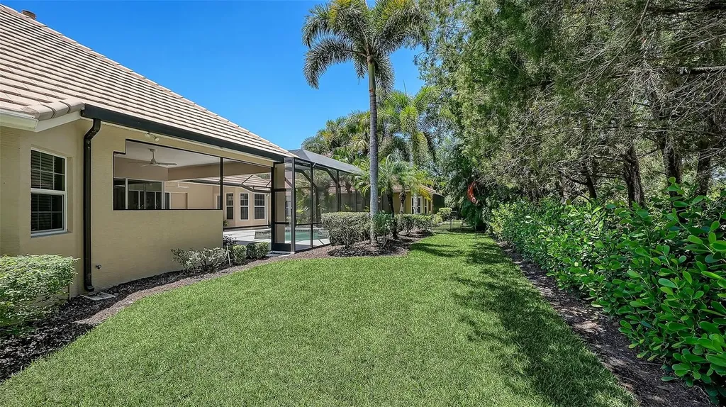7507 Abbey Glen Bradenton FL 34202