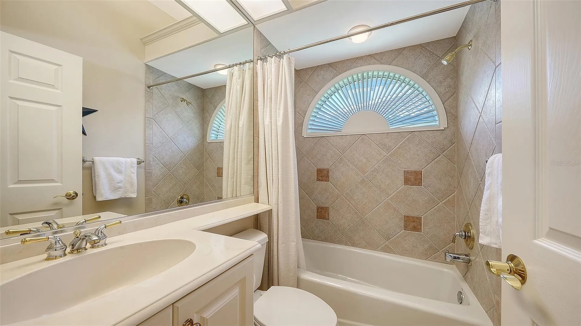 7507 Abbey Glen Bradenton FL 34202