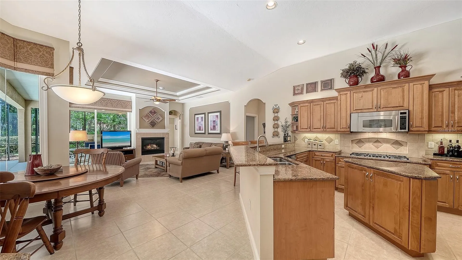 7507 Abbey Glen Bradenton FL 34202