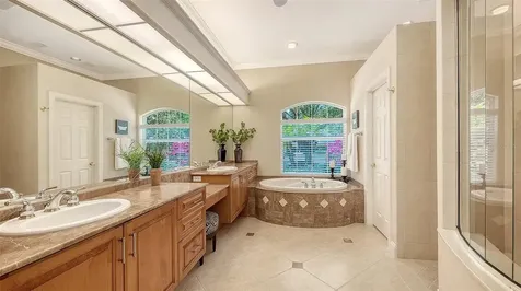 7507 Abbey Glen Bradenton FL 34202