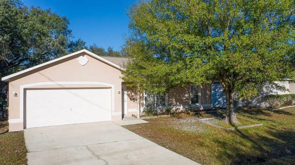 718 Pincon Lane Kissimmee FL 34759
