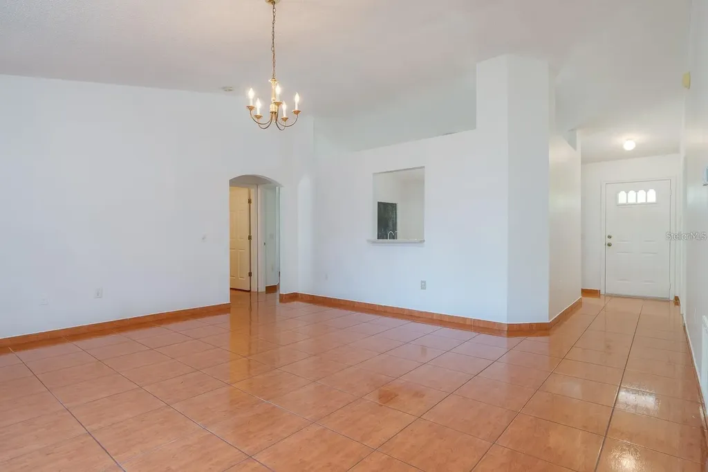 718 Pincon Lane Kissimmee FL 34759