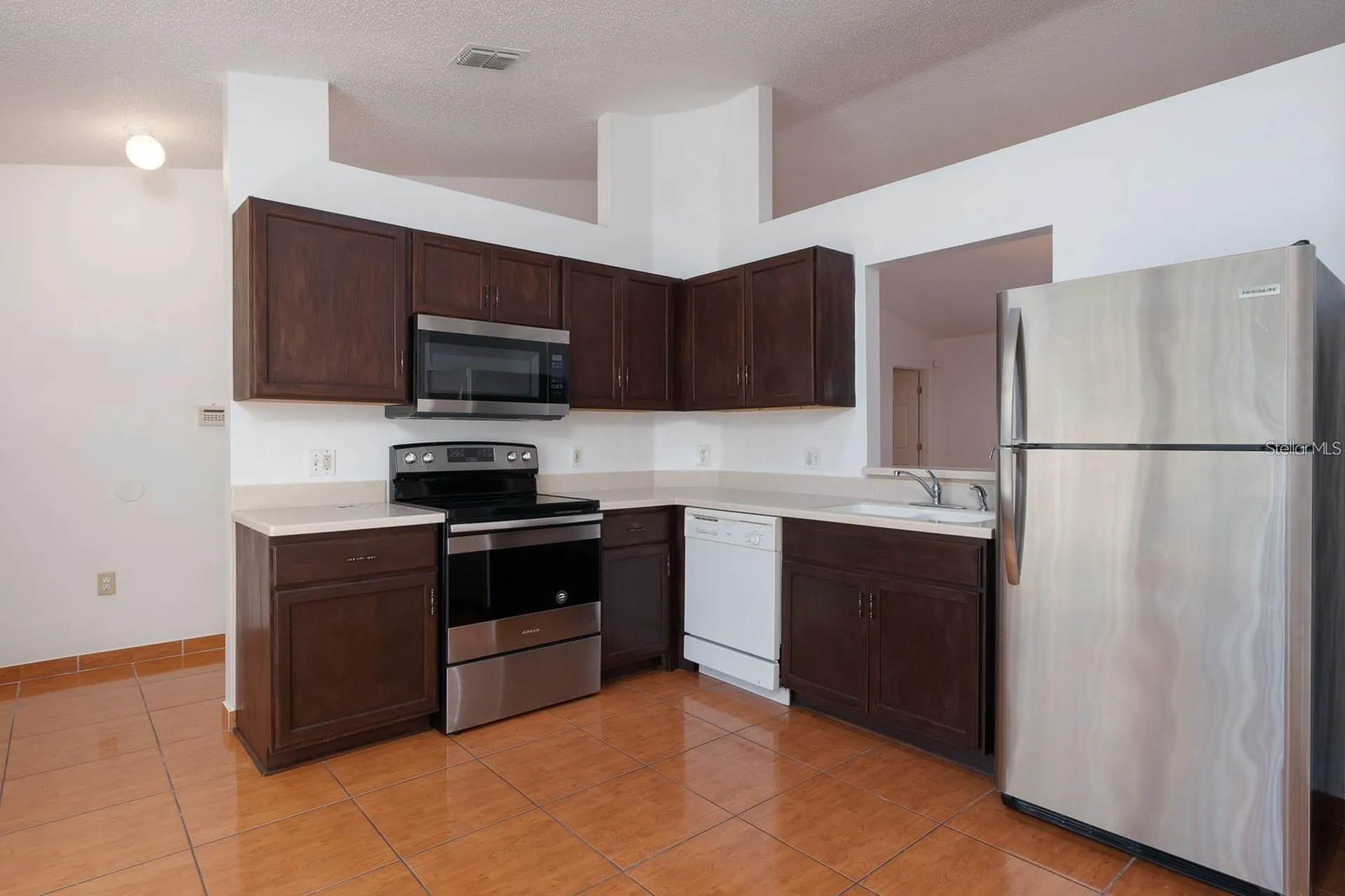 718 Pincon Lane Kissimmee FL 34759