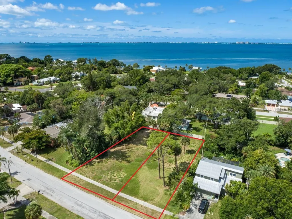 7336 Phillips Street Sarasota FL 34243