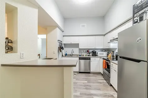 402 S Armenia Avenue Tampa FL 33609