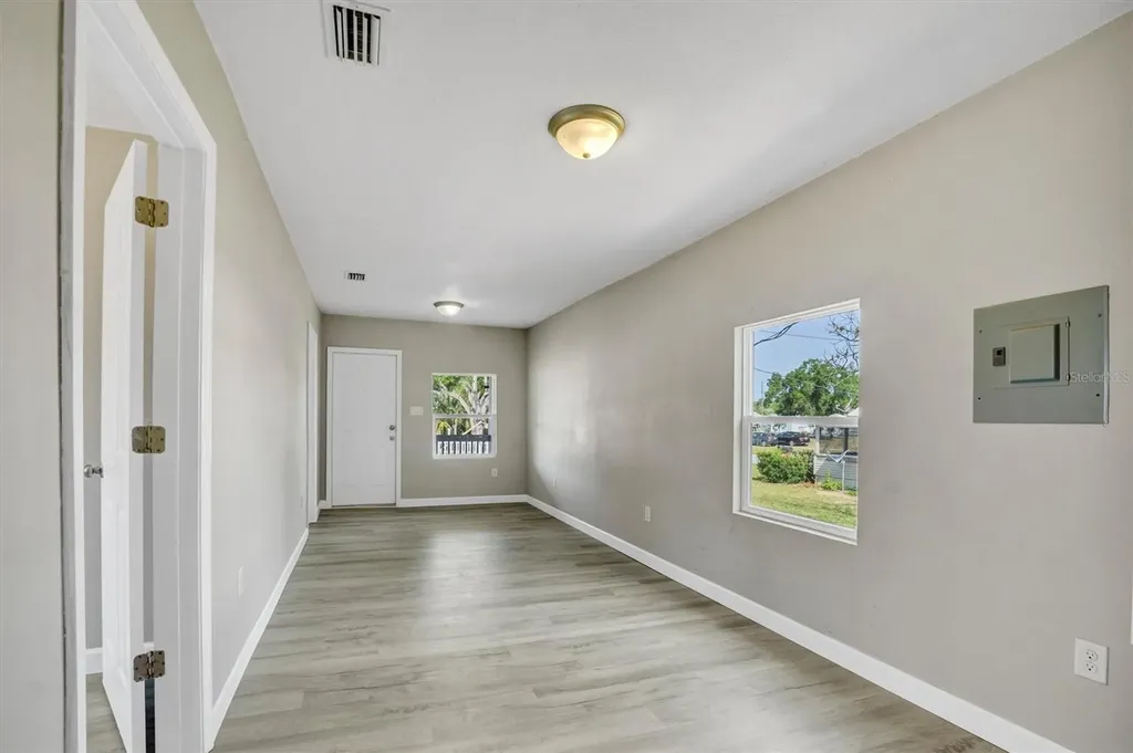 209 Piney Avenue Lake Wales FL 33898