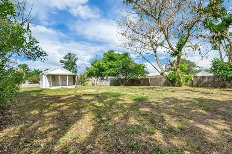 209 Piney Avenue Lake Wales FL 33898