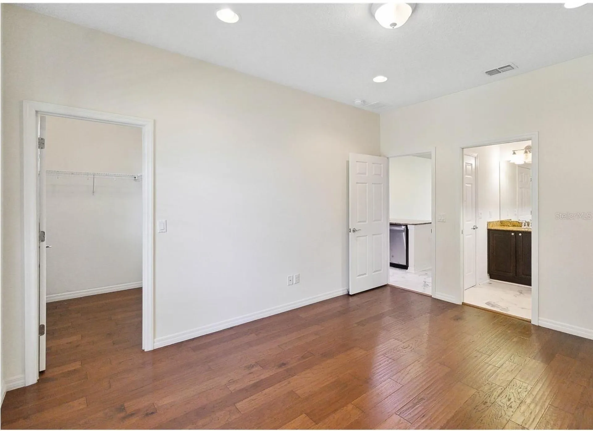12074 Ginkgo Drive Orlando FL 32827