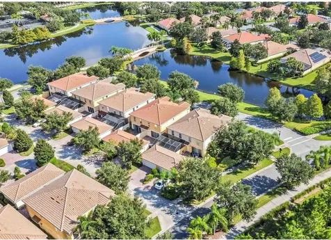 12074 Ginkgo Drive Orlando FL 32827