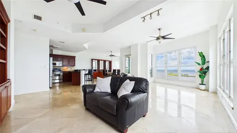 288 Beach Drive NE St Petersburg FL 33701