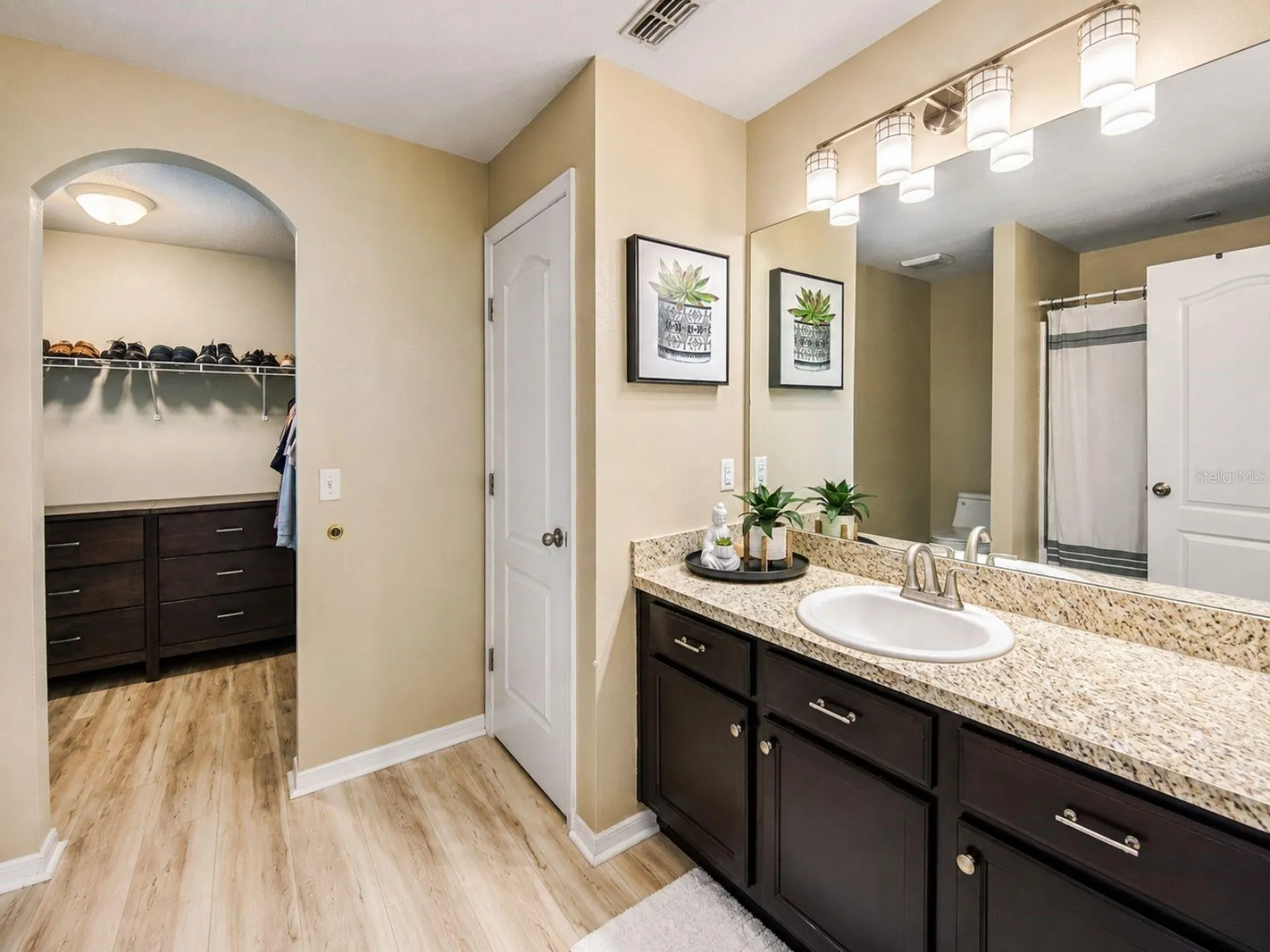 1604 Ellington Drive Dundee FL 33838