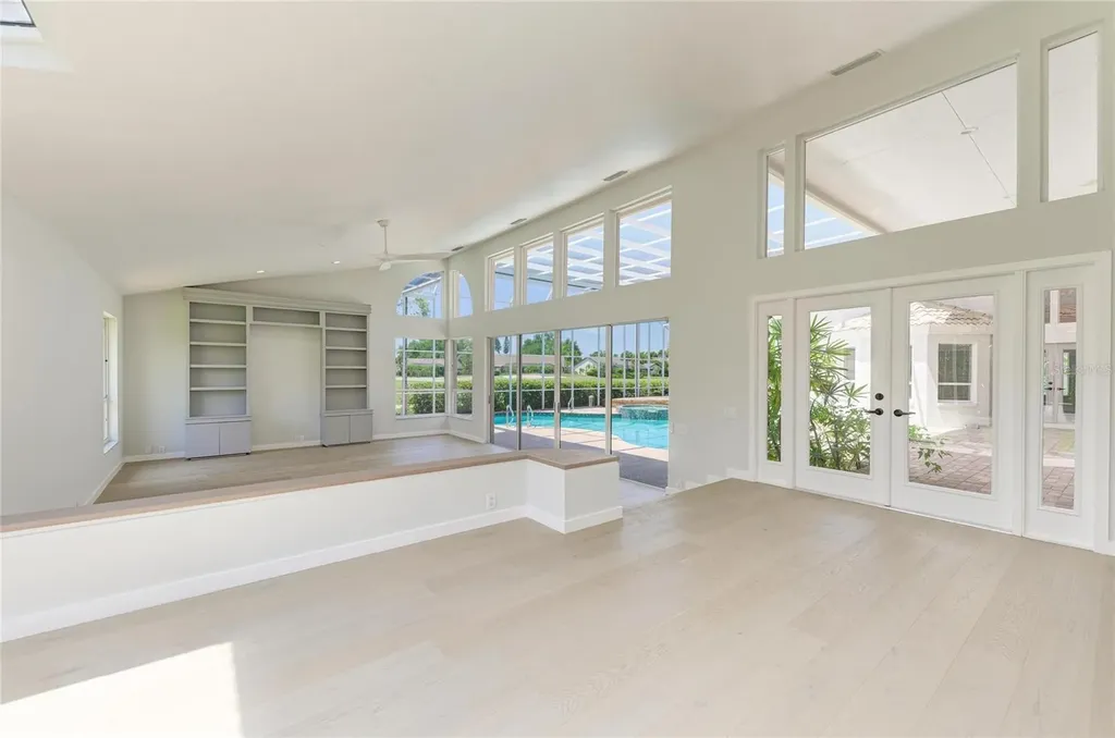 4268 Las Palmas Way Sarasota FL 34238
