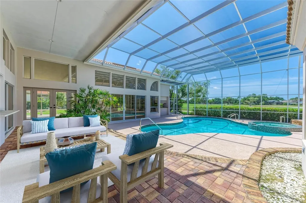 4268 Las Palmas Way Sarasota FL 34238