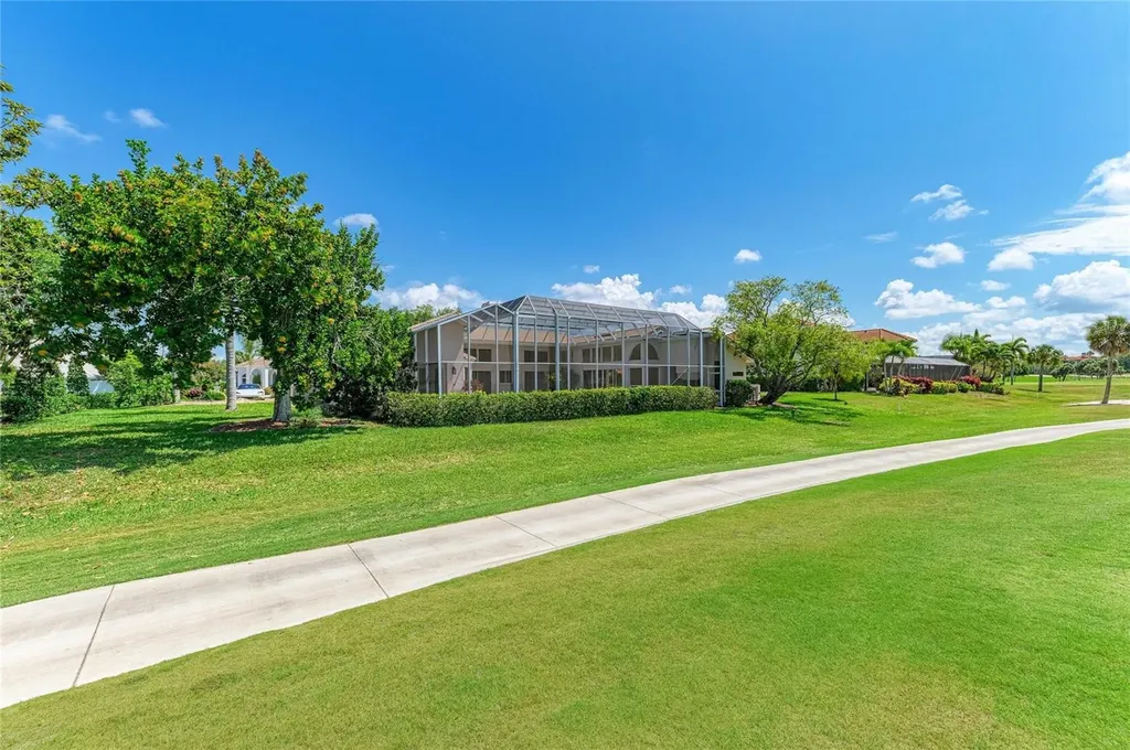 4268 Las Palmas Way Sarasota FL 34238