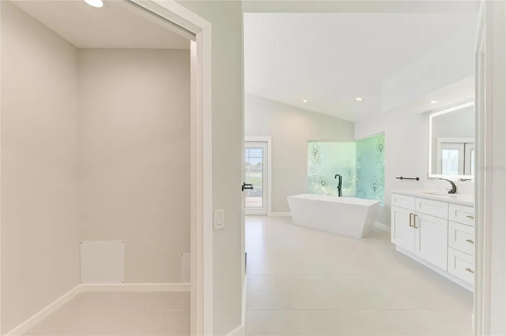 4268 Las Palmas Way Sarasota FL 34238