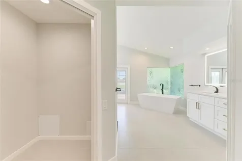 4268 Las Palmas Way Sarasota FL 34238