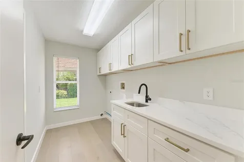 4268 Las Palmas Way Sarasota FL 34238