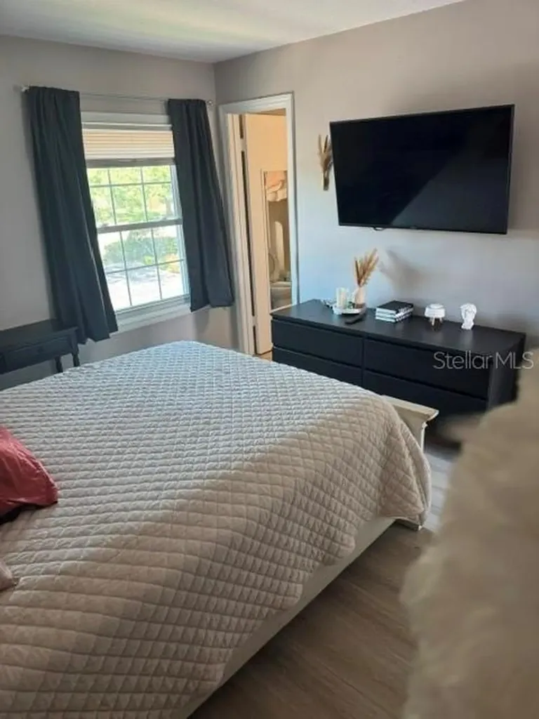 5156 Beach Drive SE St Petersburg FL 33705