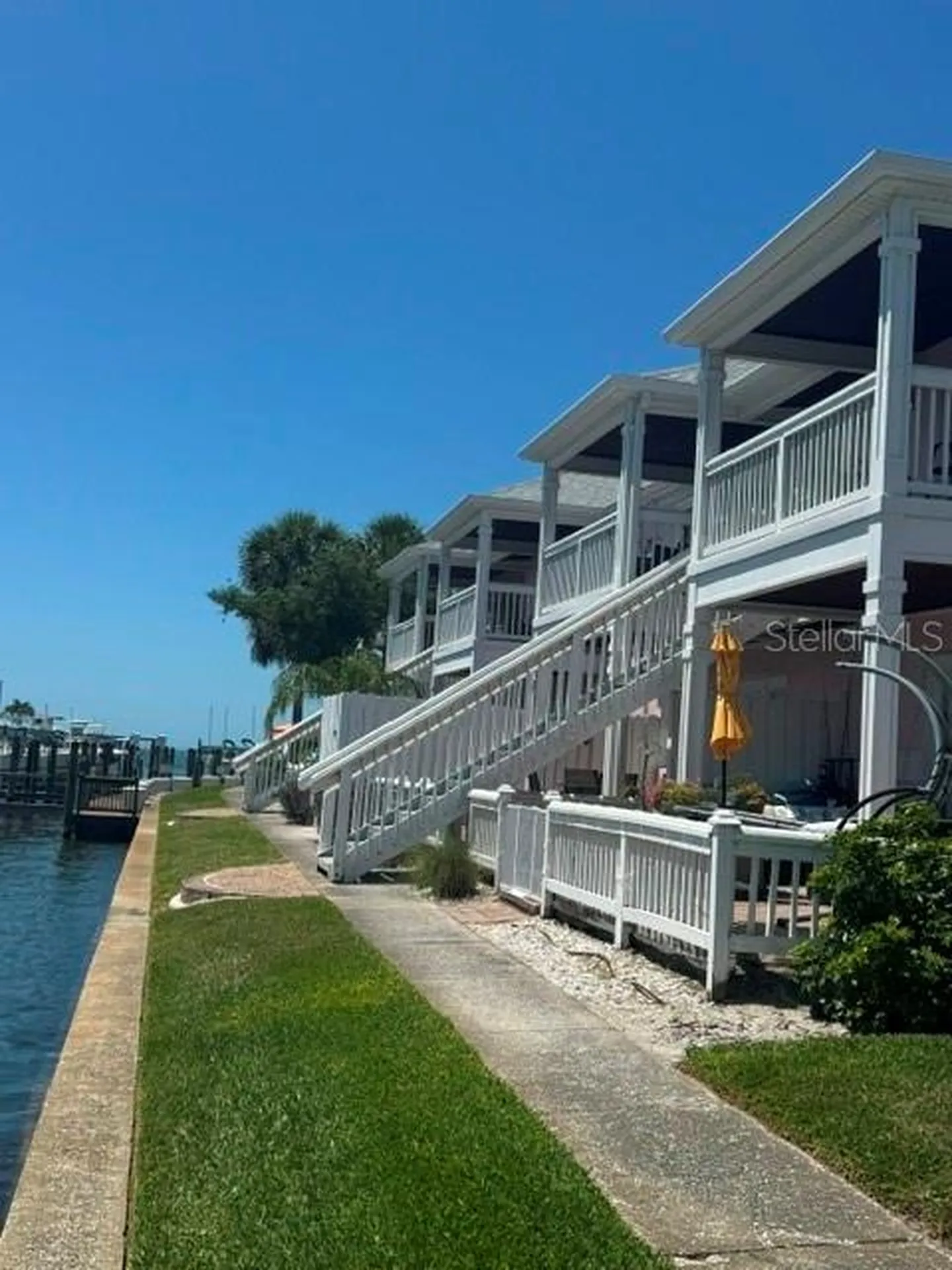5156 Beach Drive SE St Petersburg FL 33705
