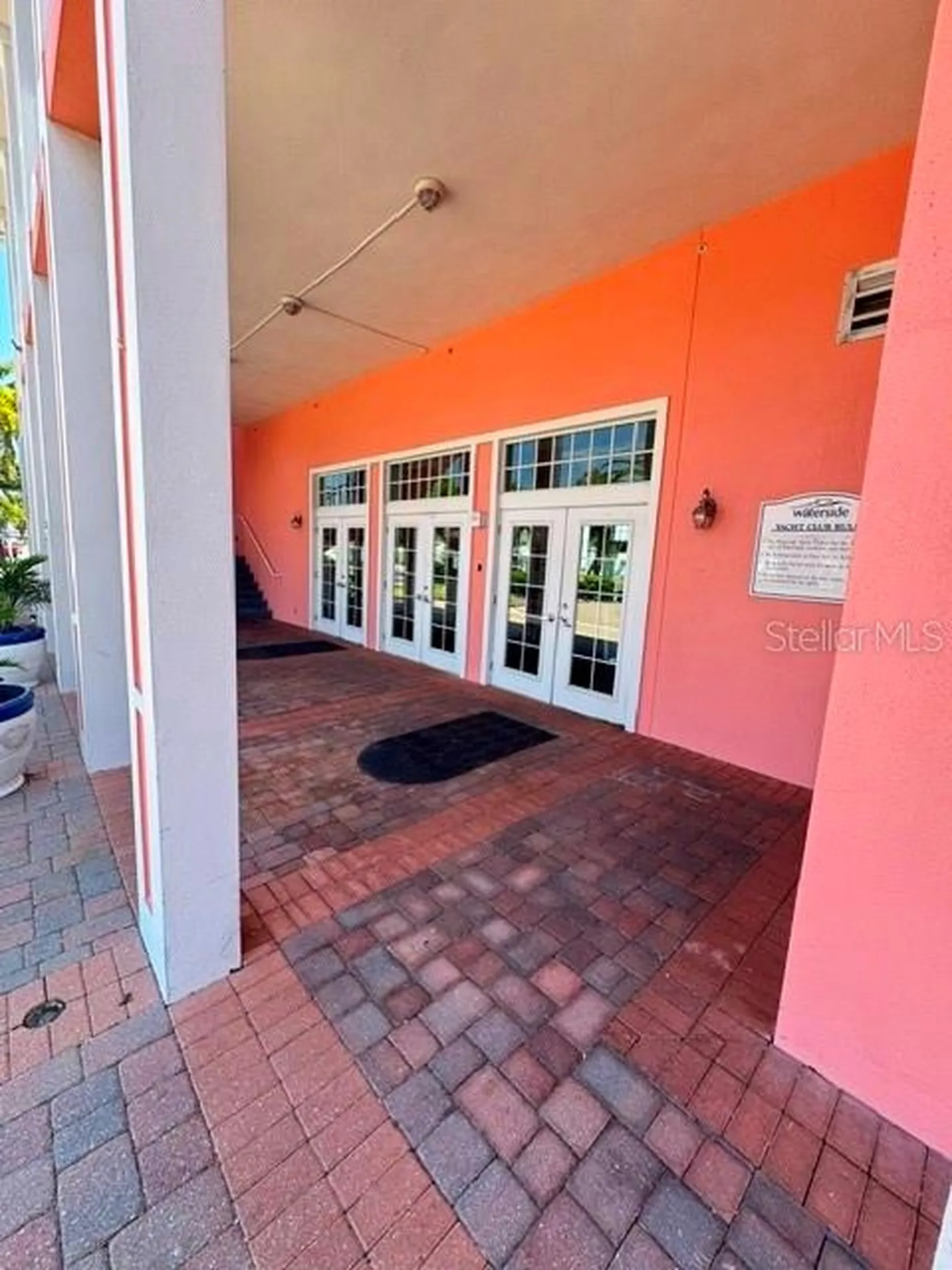 5156 Beach Drive SE St Petersburg FL 33705